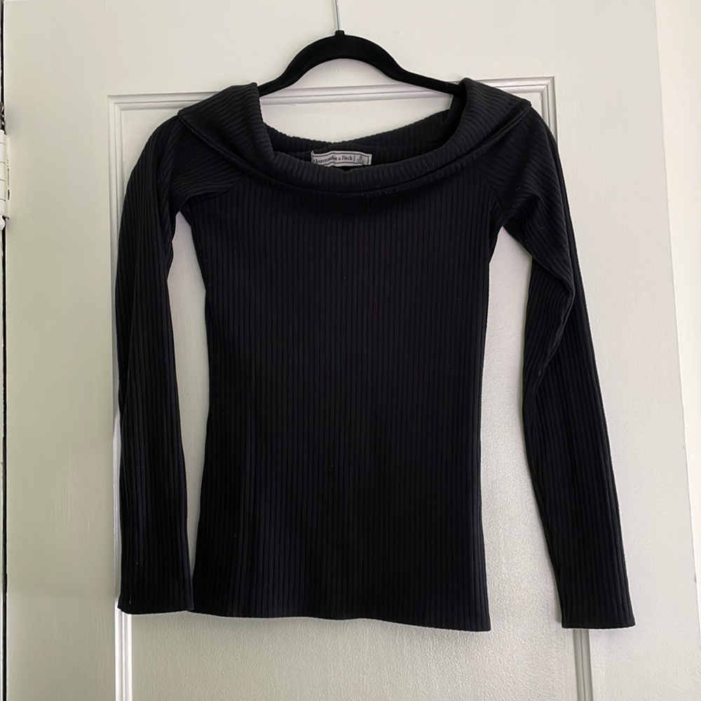 Abercrombie & Fitch Black Ribbed Off the Shoulder Top